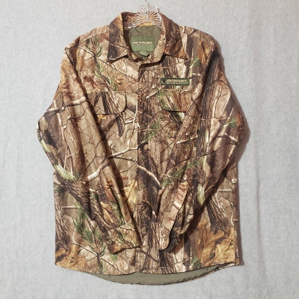 🚫SOLD🚫MEDALIST Men’s Sz M X-Static nylon lined camo RealTree Button Shirt
